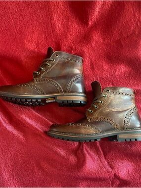 CREVO SPEAK EASY Wing Tip Chukka Ankle Boots Chestnut Brown Leather  Mens Size 9